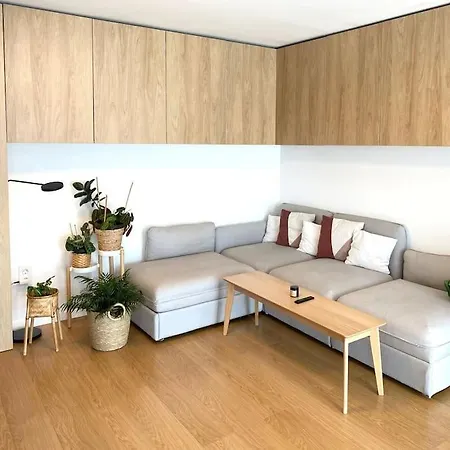 Zorilor 2-rooms With Private Parking *