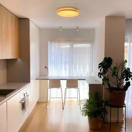 Zorilor 2-rooms With Private Parking * Cluj-Napoca